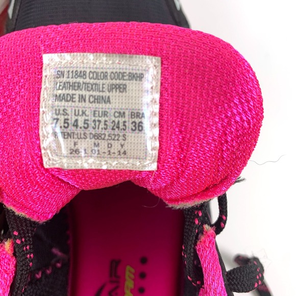 Sketchers Sketch-Air Running Shoes Womens Sz 7.5 Black Hot Pink Lace Up 11848 - Picture 15 of 16